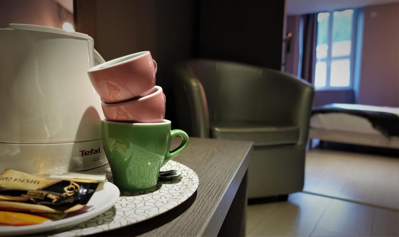 Hotel-Restaurant Des Voyageurs Le Cheylard エクステリア 写真