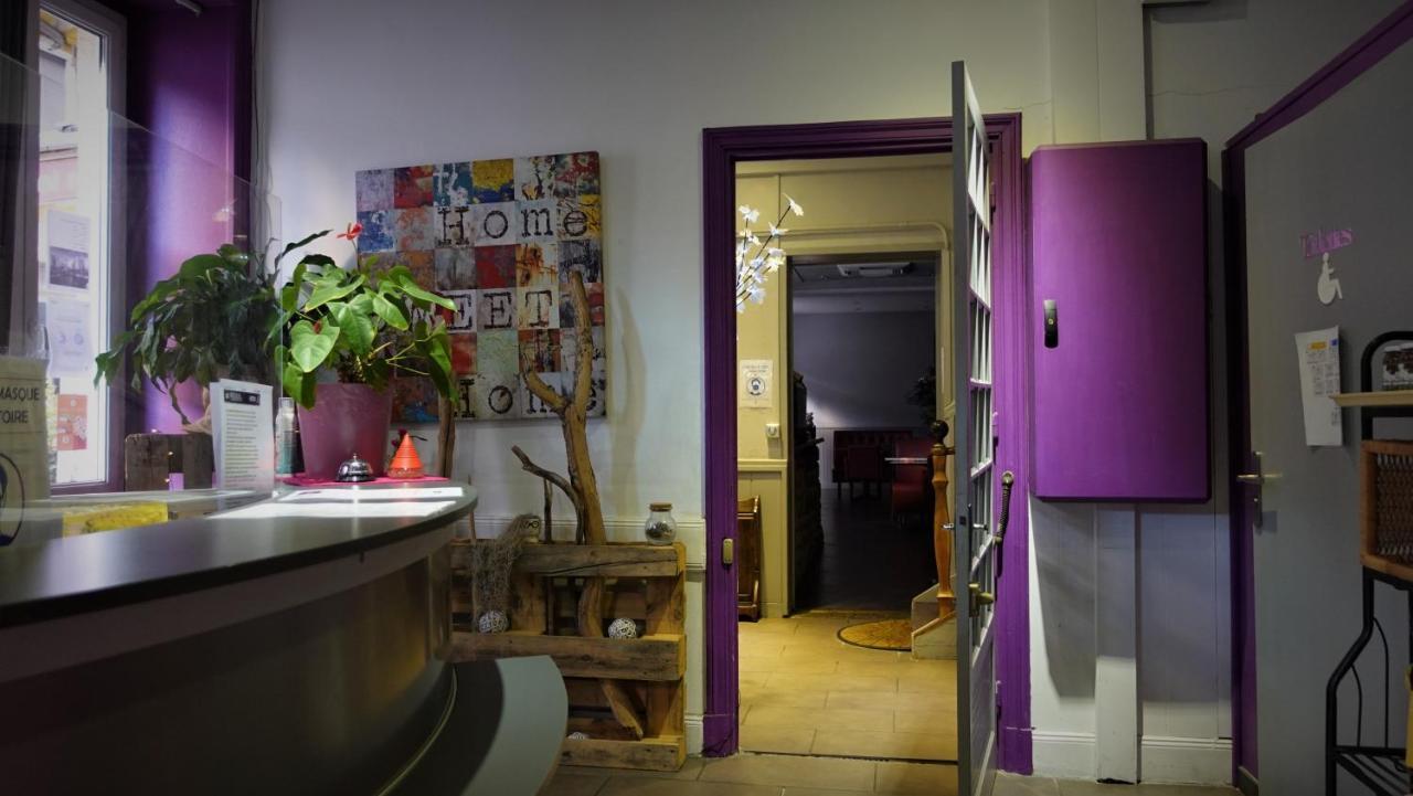 Hotel-Restaurant Des Voyageurs Le Cheylard エクステリア 写真