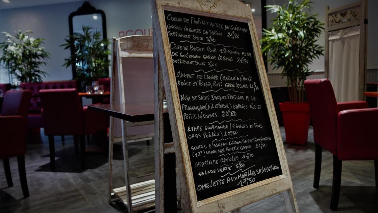 Hotel-Restaurant Des Voyageurs Le Cheylard エクステリア 写真